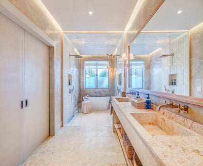 Luxury Villa Photo #81