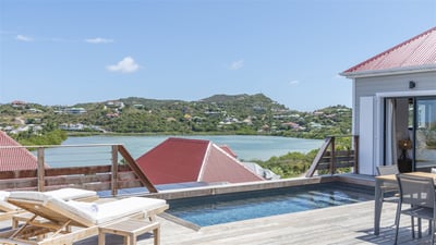 Luxury Villa Photo #3