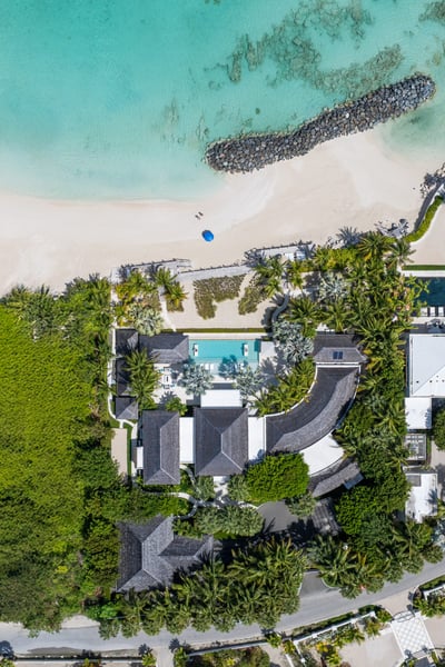 Luxury Villa Photo #26