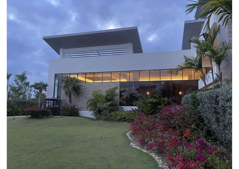 Juanillo 26/27 | Guacamaya