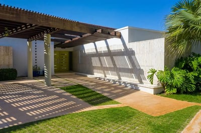 Luxury Villa Photo #64