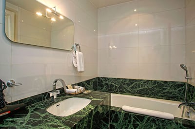 Luxury Villa Photo #26