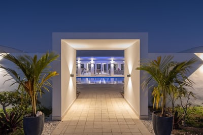 Luxury Villa Photo #16