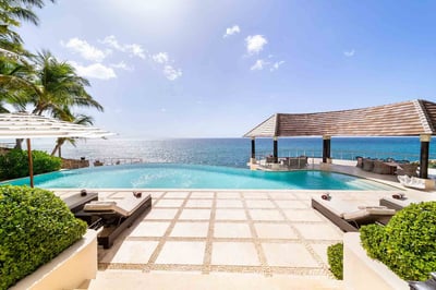 Luxury Villa Photo #4