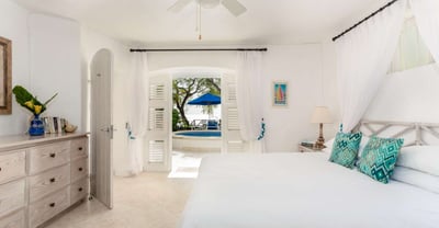 Luxury Villa Photo #17