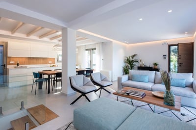 Luxury Villa Photo #14