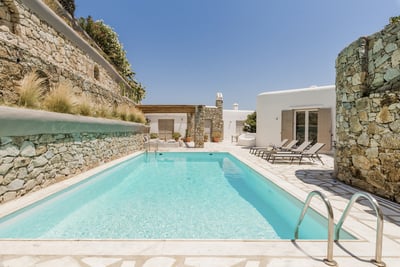 Luxury Villa Photo #4