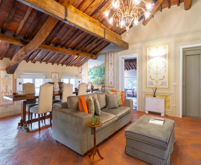 Luxury Villa Photo #22