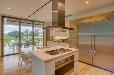 Luxury Villa Photo #37