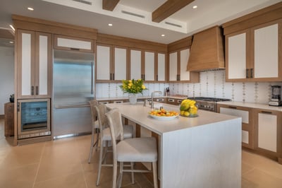 Luxury Villa Photo #9