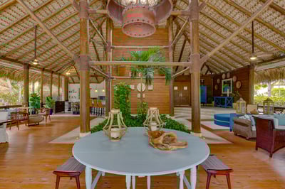 Luxury Villa Photo #14