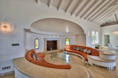 Luxury Villa Photo #17