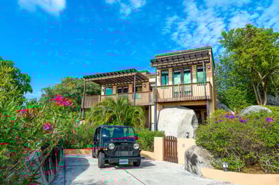 Luxury Villa Photo #50