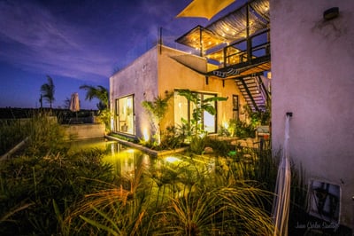 Luxury Villa Photo #9