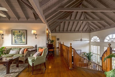 Luxury Villa Photo #26