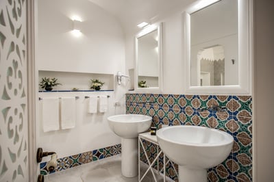 Luxury Villa Photo #31