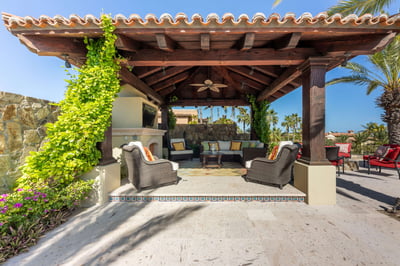 Luxury Villa Photo #24