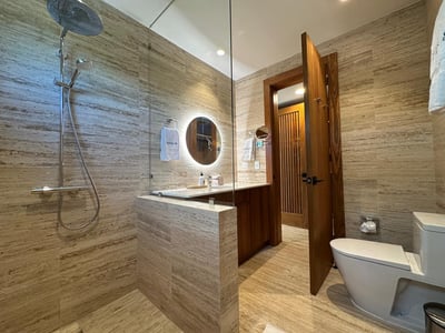 Luxury Villa Photo #36