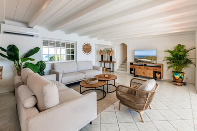 Luxury Villa Photo #15