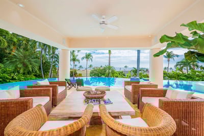 Luxury Villa Photo #2