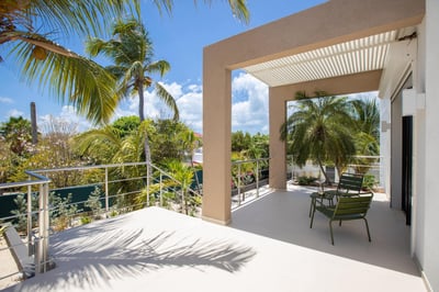 Luxury Villa Photo #15