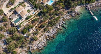 Luxury Villa Photo #15
