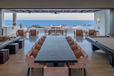 Luxury Villa Photo #9