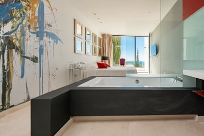 Luxury Villa Photo #36