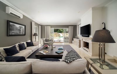Luxury Villa Photo #17