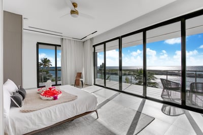 Luxury Villa Photo #52