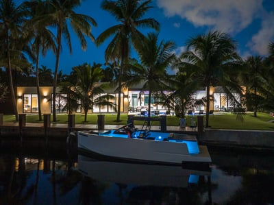 Luxury Villa Photo #16