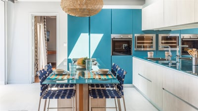 Dining Area & Kitchen
