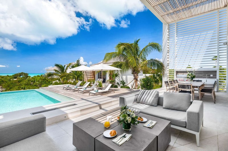 Beach Enclave Grace Bay 6 BDM Premium Ocean View Villa