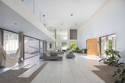 Luxury Villa Photo #24