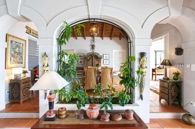 Luxury Villa Photo #18