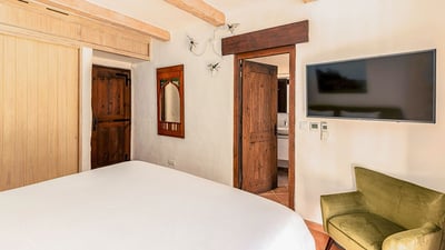 Luxury Villa Photo #28