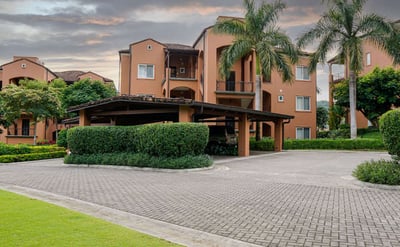 Luxury Villa Photo #18