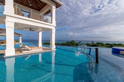 Luxury Villa Photo #3