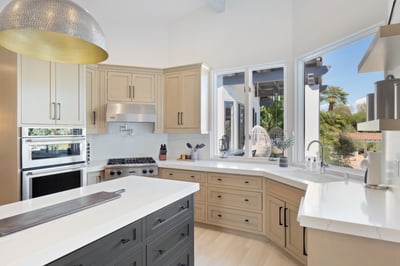 Luxury Villa Photo #25