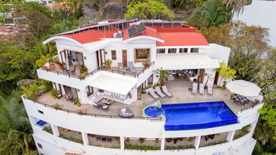 Luxury Villa Photo #2