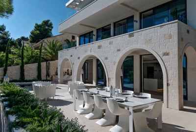 Sumartin,Vila Zlatna