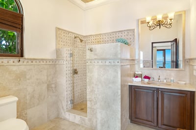 Luxury Villa Photo #39