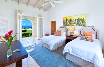 Luxury Villa Photo #17