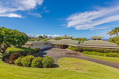 Luxury Villa Photo #36