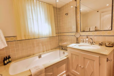 Luxury Villa Photo #18