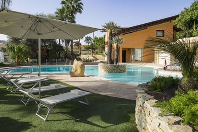 Luxury Villa Photo #5