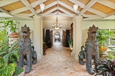 Luxury Villa Photo #14