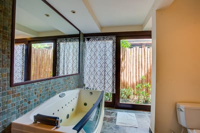 Luxury Villa Photo #52