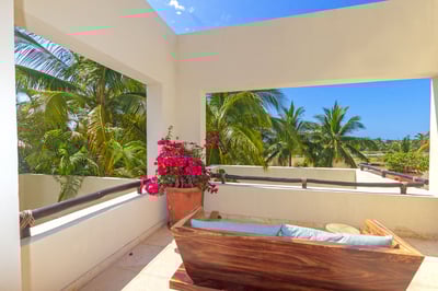 Luxury Villa Photo #14