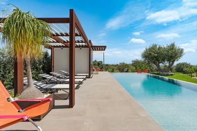 Luxury Villa Photo #10